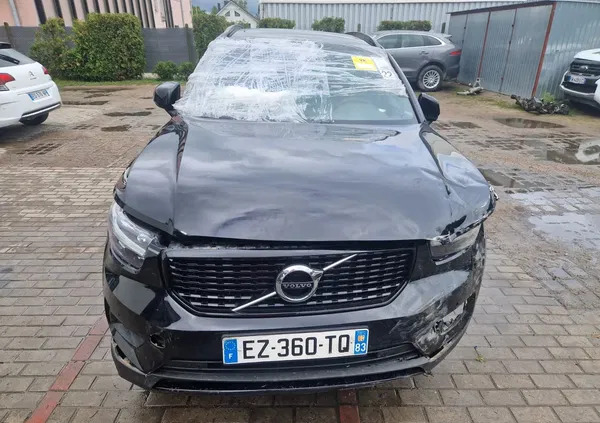 volvo wielkopolskie Volvo XC 40 cena 39900 przebieg: 67000, rok produkcji 2018 z Chodzież